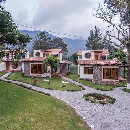 Villas Jucanya Super Higienizadas Panajachel Kültér fotó