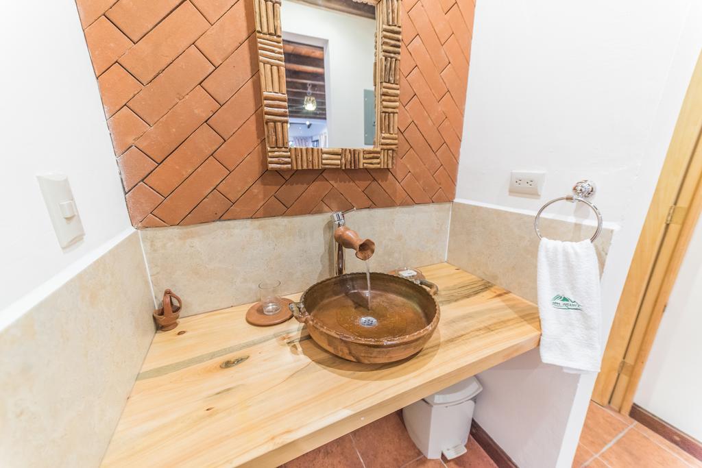 Villas Jucanya Super Higienizadas Panajachel Szoba fotó