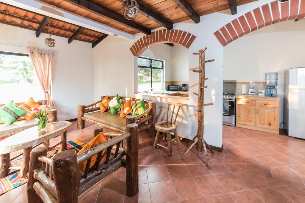 Villas Jucanya Super Higienizadas Panajachel Szoba fotó