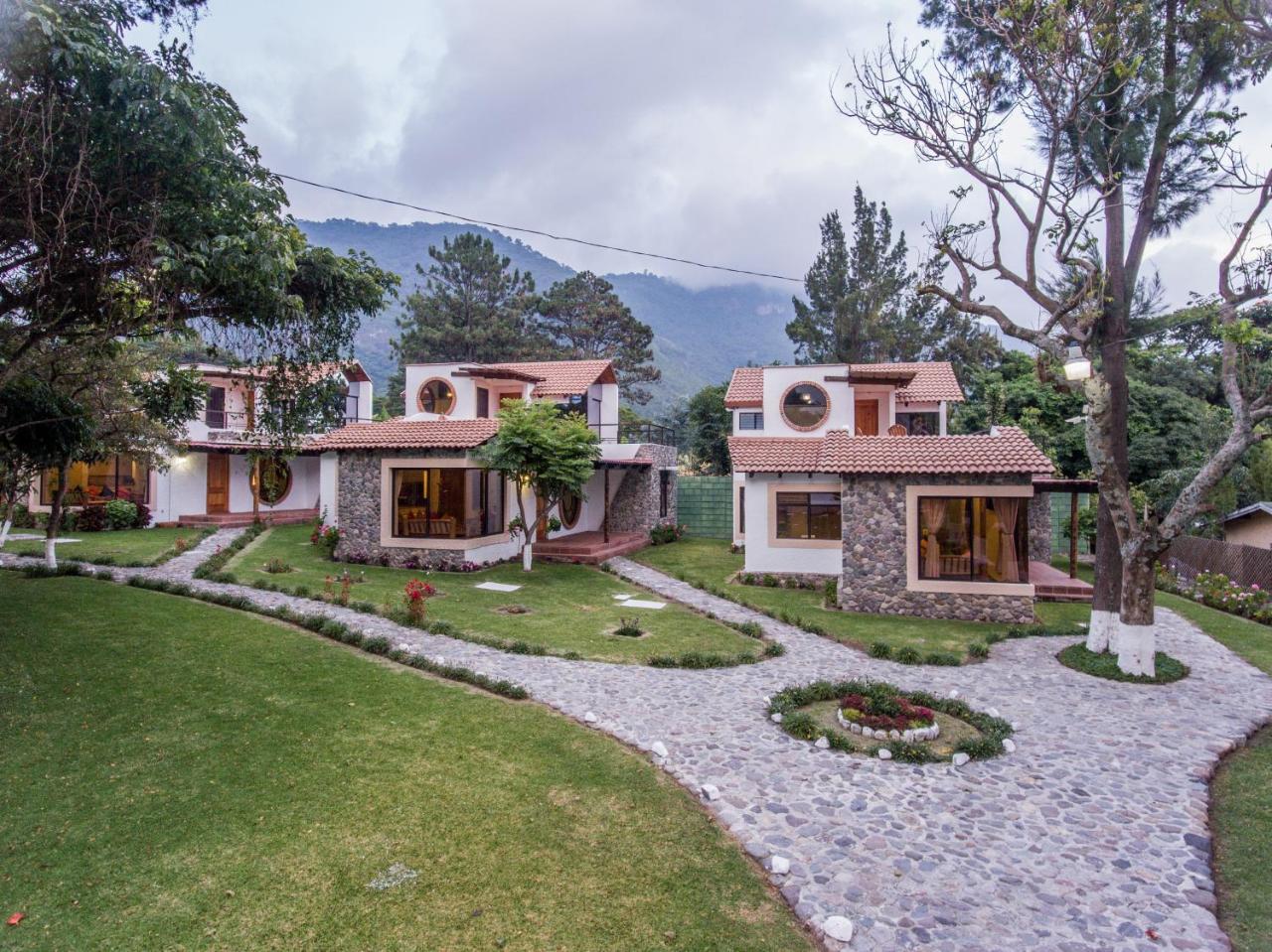 Villas Jucanya Super Higienizadas Panajachel Kültér fotó